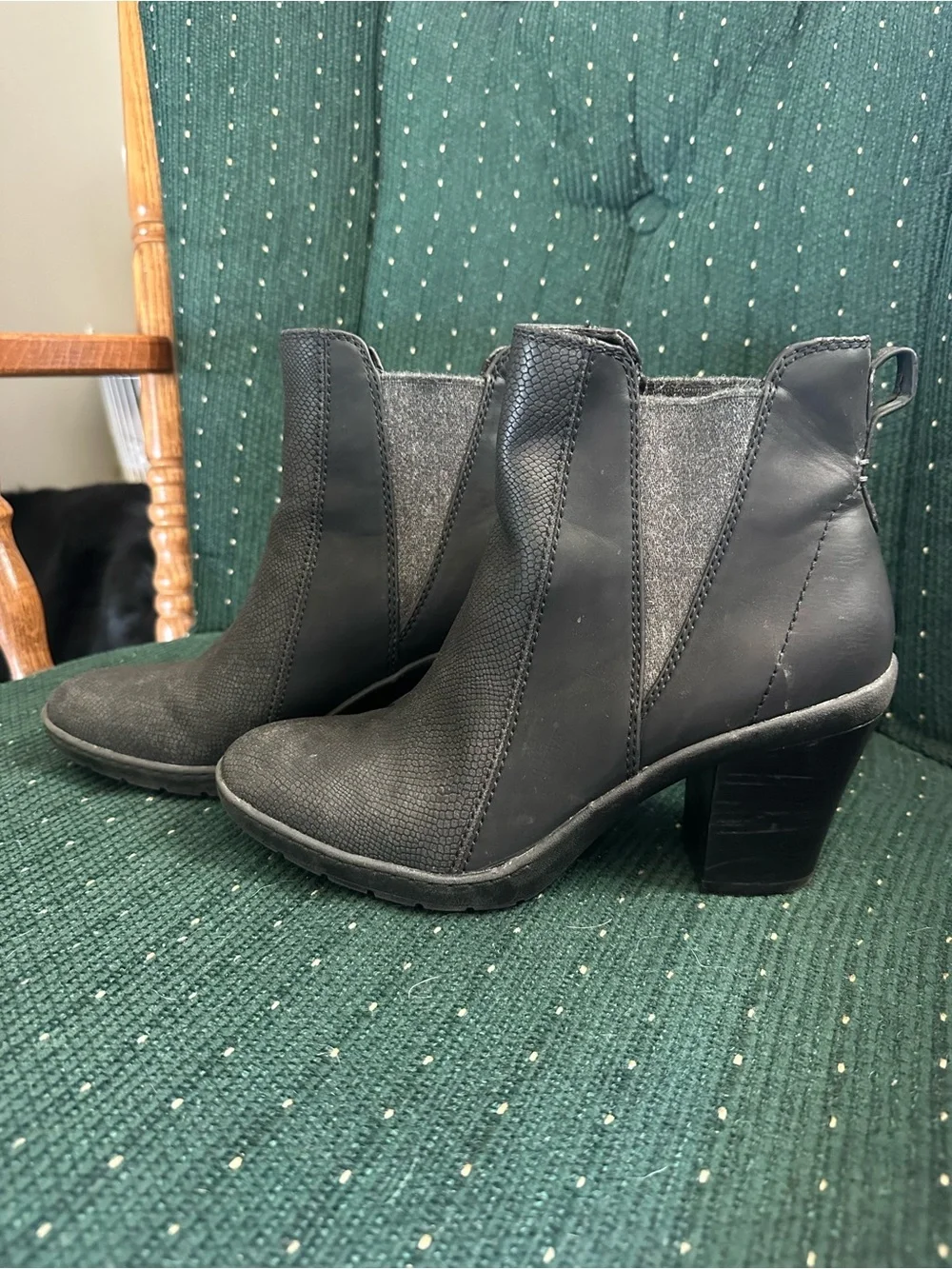 Black Chelsea Ankle Boots - Women's Heeled Booties